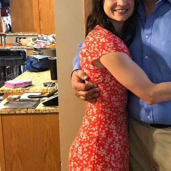 The cutest spring midi dress, worn only once. - Picture 1 of 6